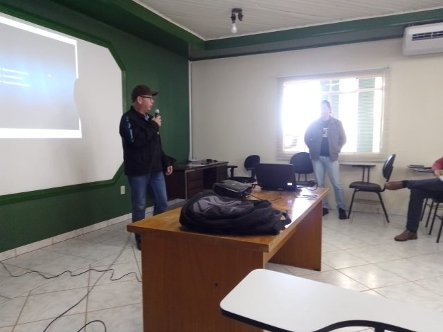 Projeto de Compostagem de Agronomia da UFSC